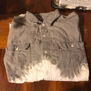 Long sleeve button up black and white shirt